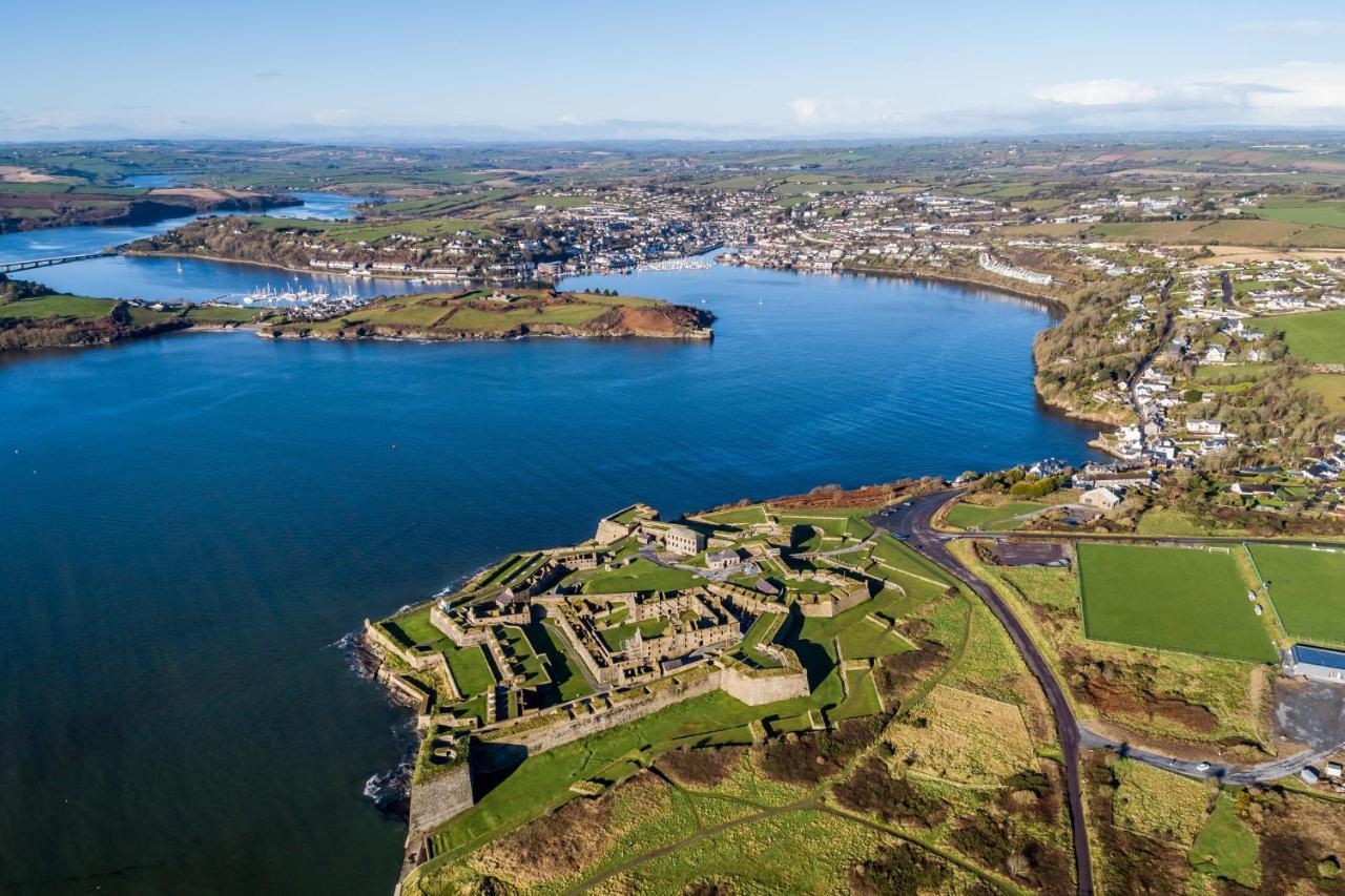 The Town House Kinsale, Hosted By Exquisite Holiday Homes, Sleeps 16 Bagian luar foto