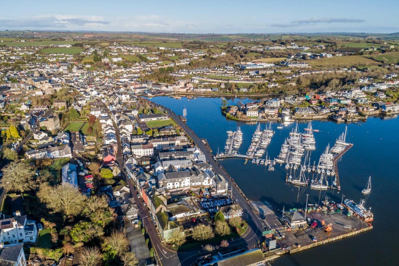 The Town House Kinsale, Hosted By Exquisite Holiday Homes, Sleeps 16 Bagian luar foto