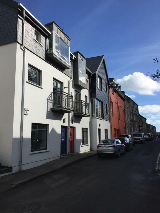 The Town House Kinsale, Hosted By Exquisite Holiday Homes, Sleeps 16 Bagian luar foto
