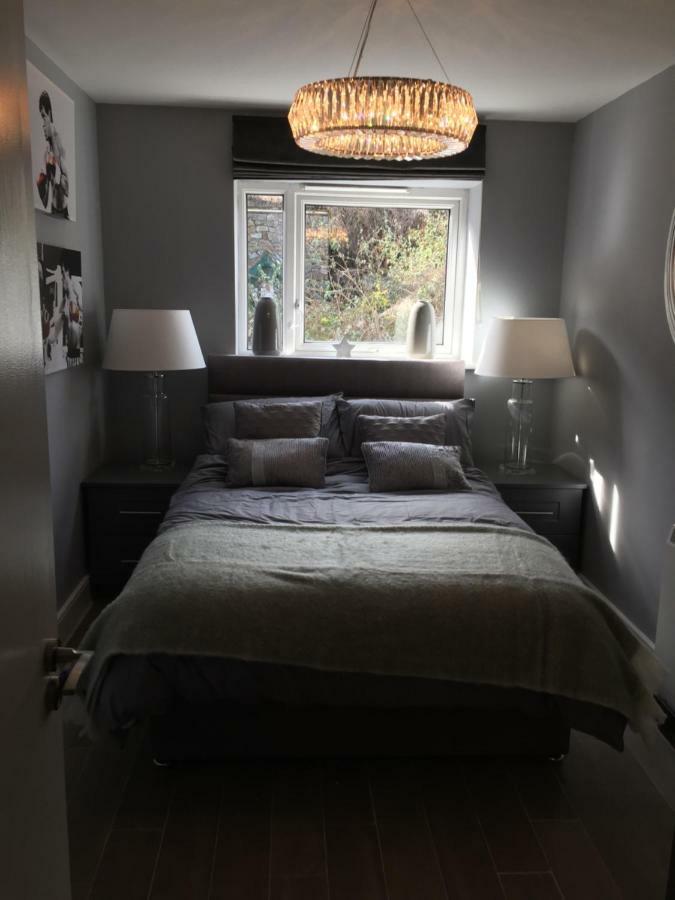 The Town House Kinsale, Hosted By Exquisite Holiday Homes, Sleeps 16 Bagian luar foto