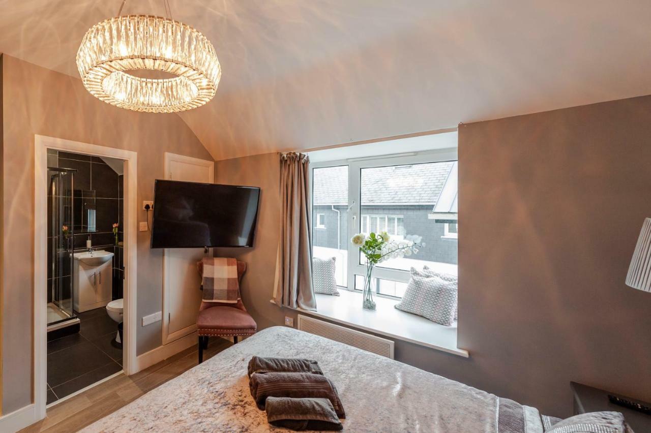 The Town House Kinsale, Hosted By Exquisite Holiday Homes, Sleeps 16 Bagian luar foto