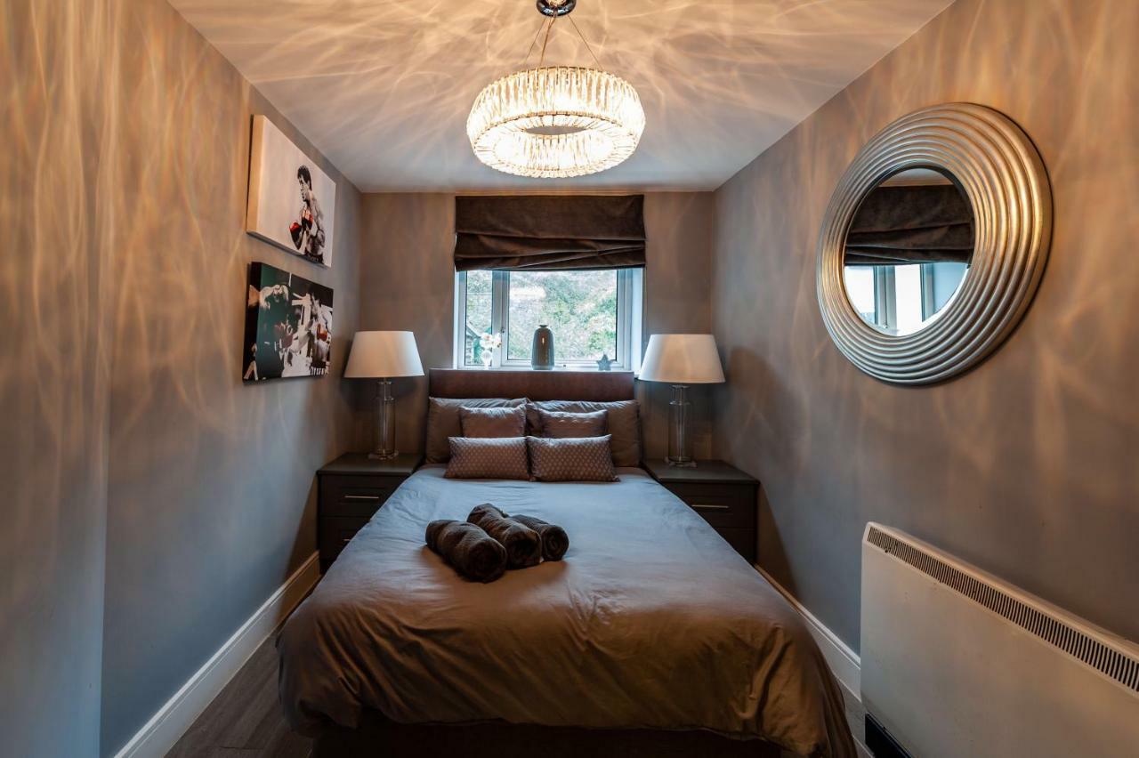 The Town House Kinsale, Hosted By Exquisite Holiday Homes, Sleeps 16 Bagian luar foto