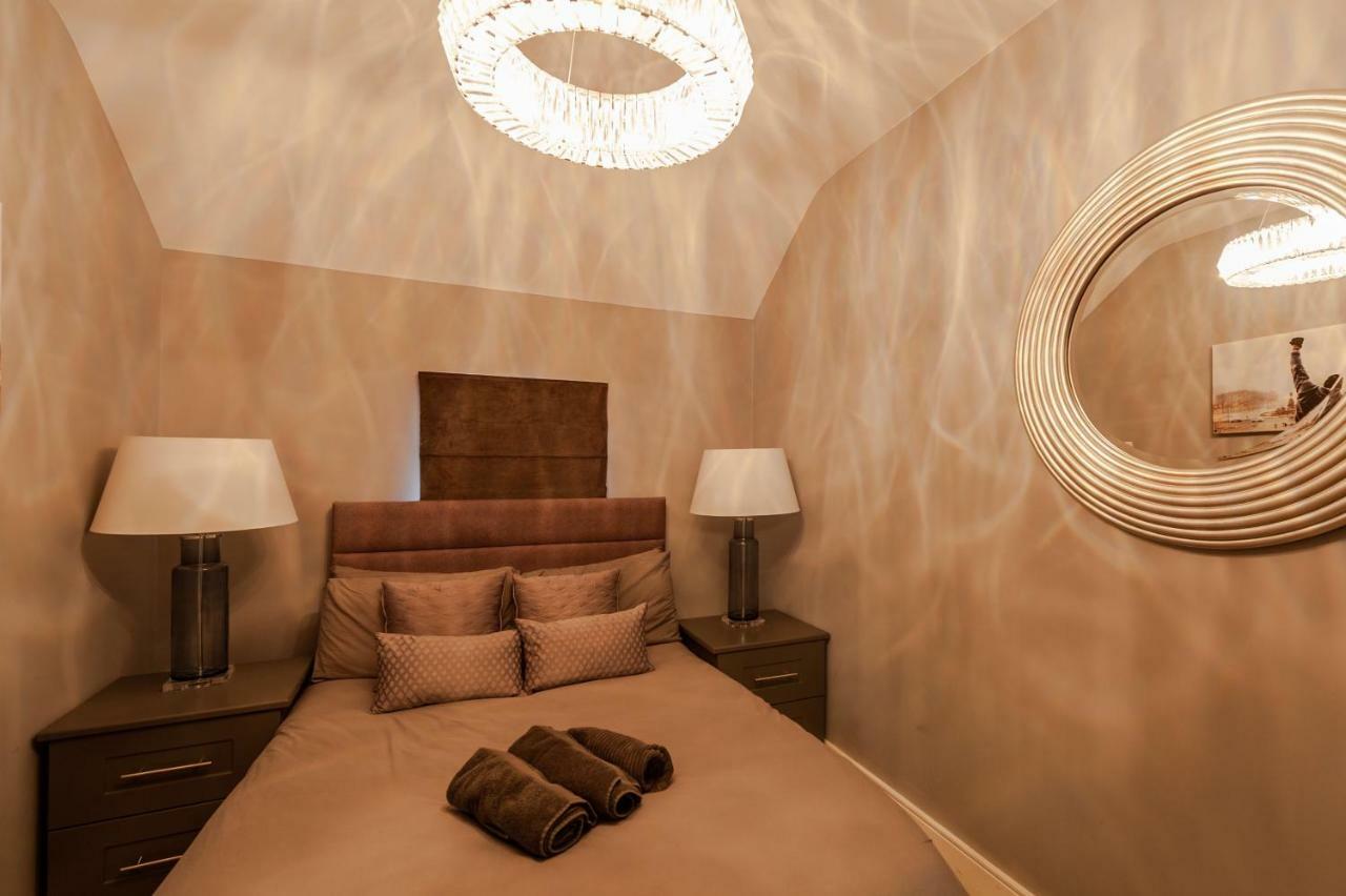 The Town House Kinsale, Hosted By Exquisite Holiday Homes, Sleeps 16 Bagian luar foto