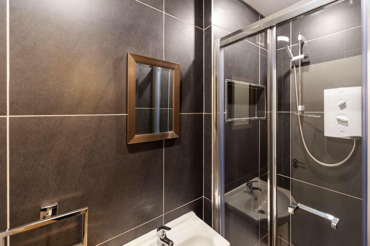 The Town House Kinsale, Hosted By Exquisite Holiday Homes, Sleeps 16 Bagian luar foto
