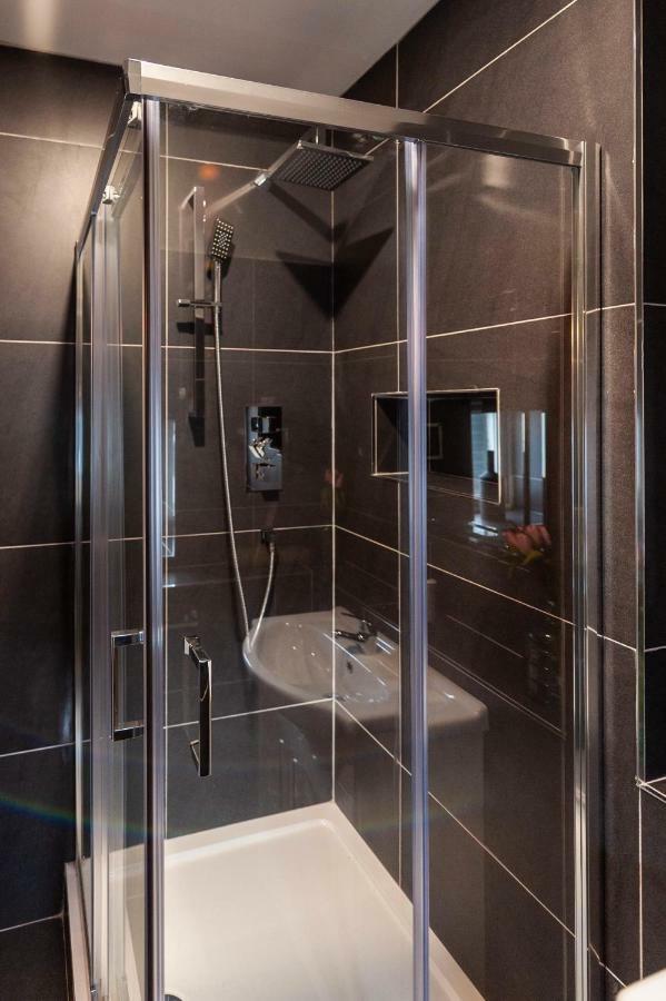 The Town House Kinsale, Hosted By Exquisite Holiday Homes, Sleeps 16 Bagian luar foto